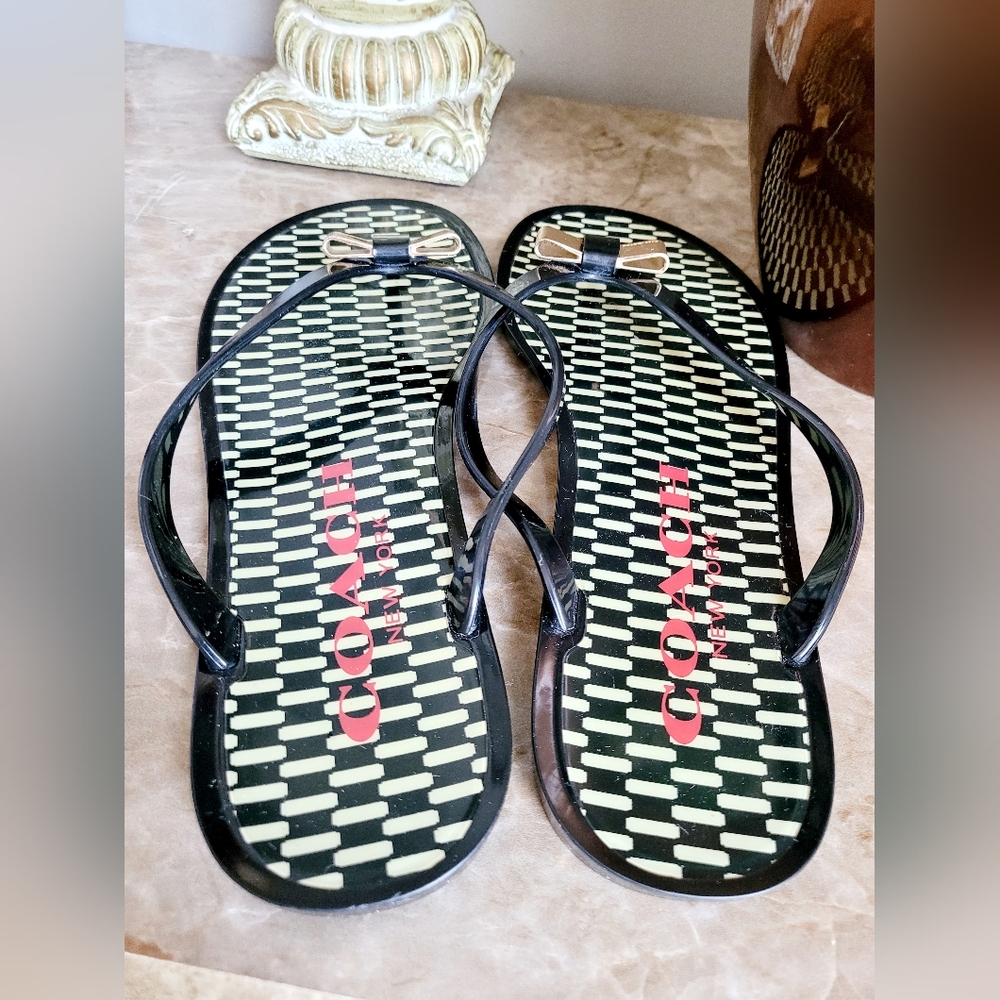 Coach Landon Women Patterned Jelly Thong Flip Flops Black/Ivory Logo Bow US 8.5 - Picture 3 of 16